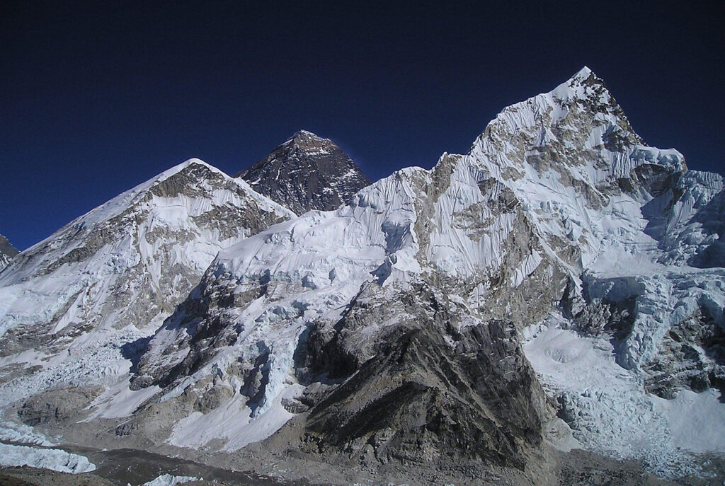 Mount Everest and surrounding Himalayan peaks