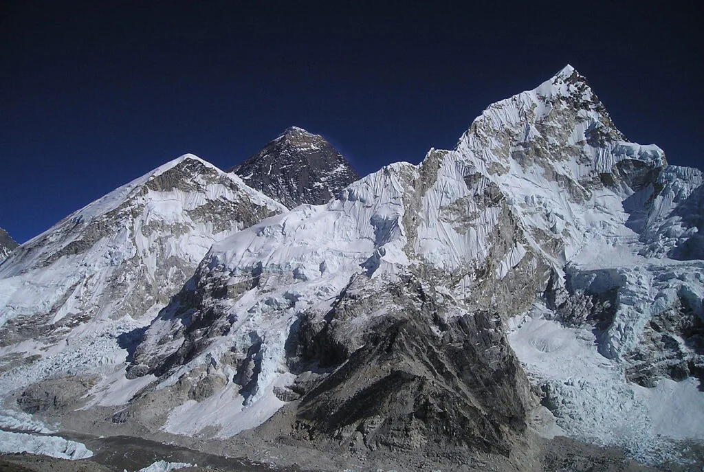 Rescue coordination over the Everest region