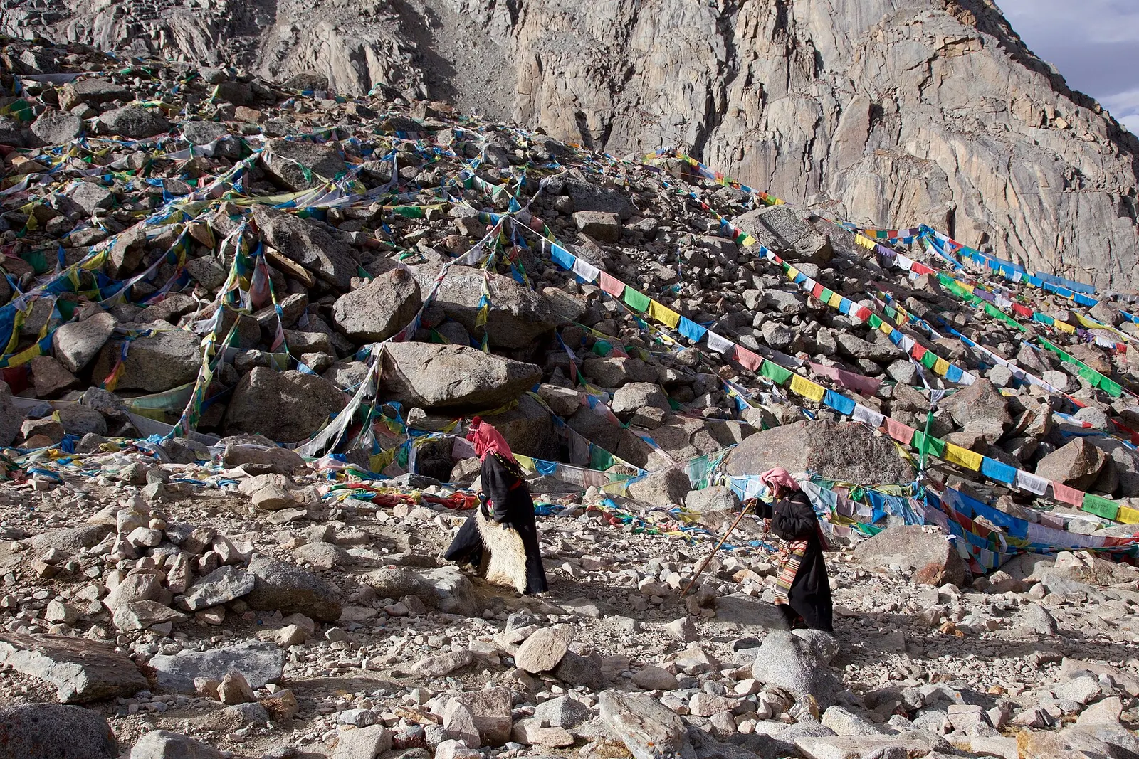 Prayer flags on the Dolma La pass